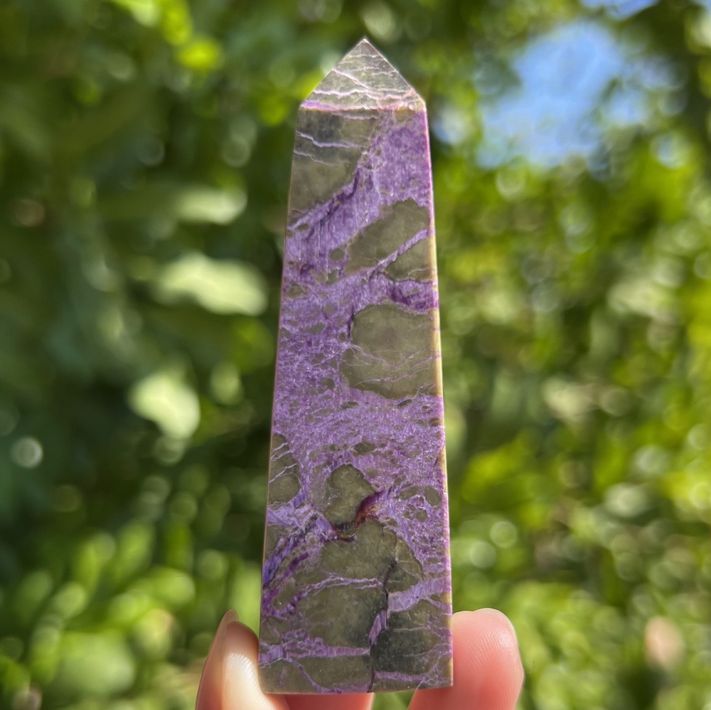 (B) NEW 3" VELVET FLASH ATLANTISITE TOWER